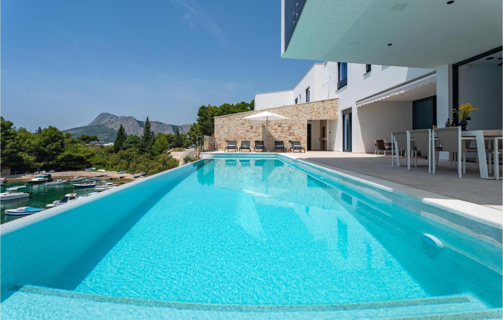 Beautiful Home In Omis With Kitchen Exterior photo