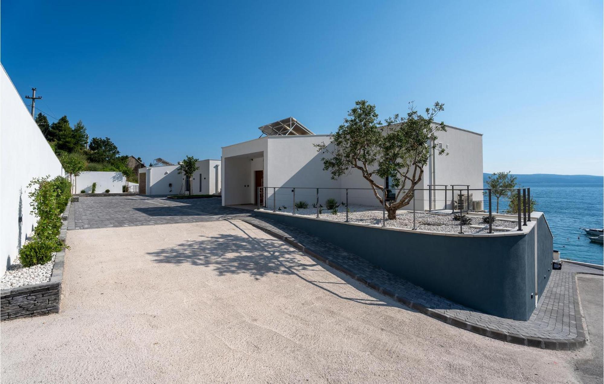 Beautiful Home In Omis With Kitchen Exterior photo